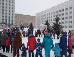 На выходной - всей семьёй