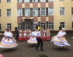 Не ведем мы счет годам